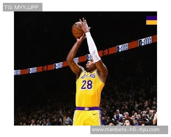 詹姆斯祝贺蒂耶罗生涯首分称这是众多扣篮中的第一记