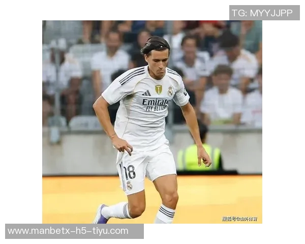 马卡报道皇马对赫罗纳卡雷拉斯或将临时担任中后卫 马卡报道皇马对赫罗纳卡雷拉斯或将临时担任中后卫